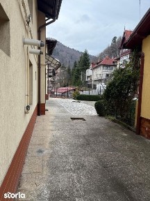 Vila istorica in Sinaia, zona Peles -500 mp, ideal investitie