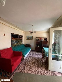 De vanzare Casa veche cu gradina mare,ideala pentru investitii moderne