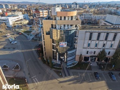 De inchiriat spatiu comercial ultracentral, Piata Revolutiei - Bacau