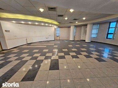 Spatiu de 134 mp la etajul 6, zona ultracentrala Bacau