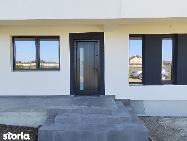 FARA COMISIOANE casa cu 4 camere P+1+pod 2 placi terasa curent 380V