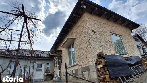 Casa cu teren generos de vanzare in Poiana Campina