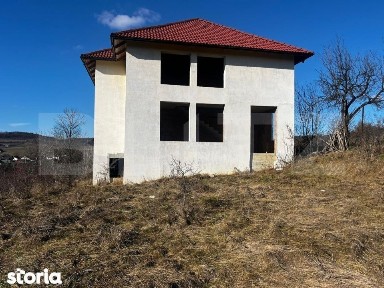 Cladire multifunctionala, 513 mp, 1.000 mp teren - zona Sigmir