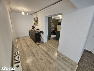 Casă 4 camere lângă pădure, 128 mp, curte 300 mp, mobilată