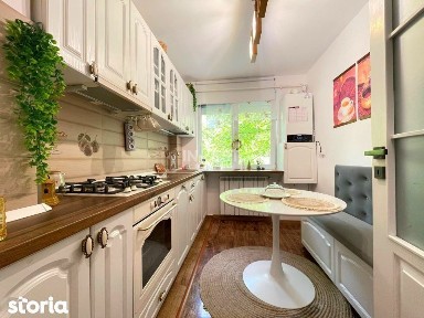 Apartament 3 camere-etaj 1-Podu Ros-renovat