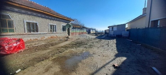 Casă de vânzare- Brancoveni olt- preț neg.