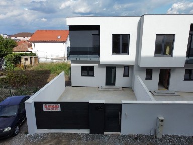 Vila P+1 Pereti Individuali Constanta Ovidiu Centru Oferta