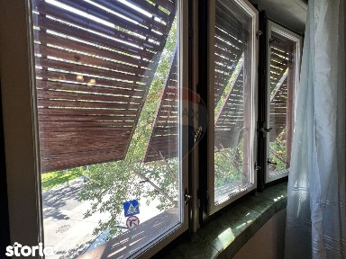 Apartament cu 3 camere de vânzare în zona Bucur Obor