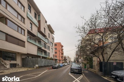Comison 0 - Apartament cu 4 camere de închiriat Aviatorilor Porumbaru