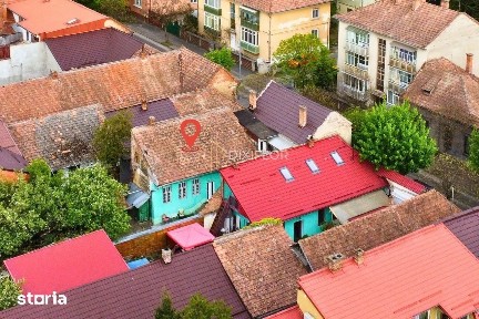 Casă în curte comună la 3 minute de centrul istoric