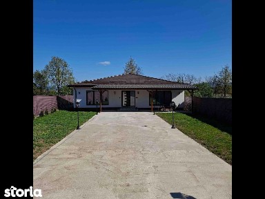 Casă nouă cu 12 arii în Coltău