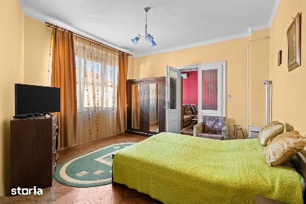 Apartament 2 camere, loc de parcare, teren propriu,strada Constituției
