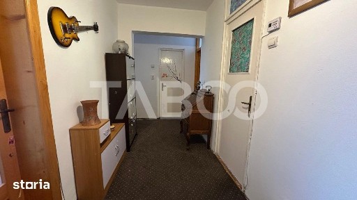 Apartament 65 mpu pivnita 2 bai 3 camere balcon zona Turnisor Sibiu