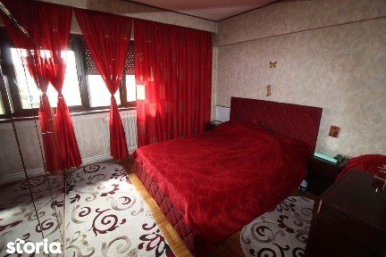 Închiriez apartament 2 camere în Hunedoara, Micro1-Bd.Libertății, 57mp