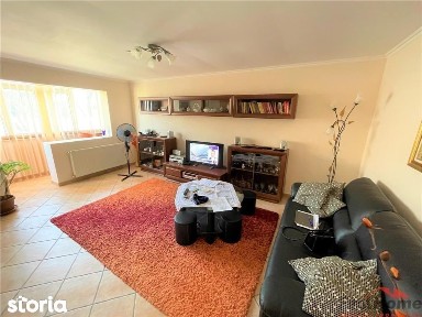 Apartament 4 camere, mobilat +utilat, CT, etaj 4, zona Primarie