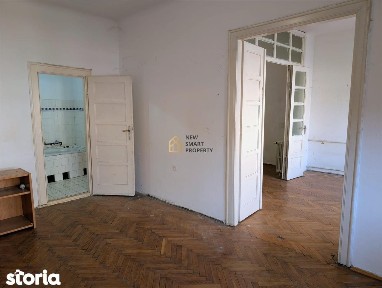 De vanzare apartament 3 camere Palatul Fuchsl