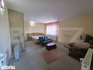 Casa cu suprafata de 395 mp - Com. Arcani sat Sanatesti