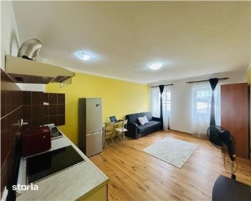 Garsoniera in Sibiu 28 mp, et. 2/6, bloc cu lift, intabulat