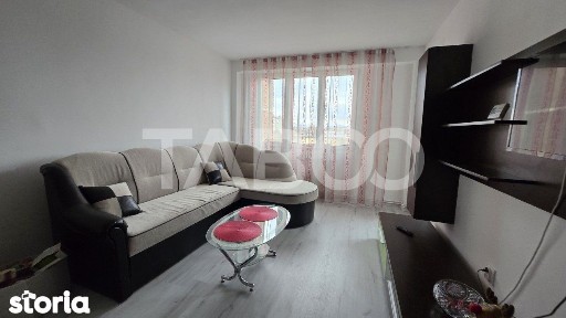 Apartament 3 camere etaj intermediar de vanzare zona Tractorul