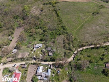 Teren de vanzare + casa in Gorghesti, Bacau - 7.391 mp, zona linisti