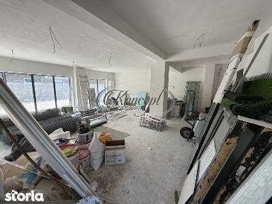 Spatiu comecial cu terasa in Borhanci