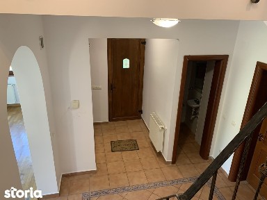Curtea Domneasca, direct proprietar, vila individuala tip B cu garaj.