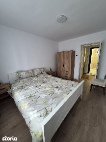 Apartament trei camere, parter, Rovine- Piata