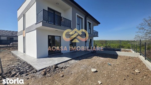 CASE INSIRUITE 4 CAMERE VALEA LUPULUI