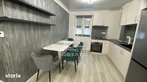 Apartament 2 camere, de închiriat,garaj,centrala proprie, zona Unirii