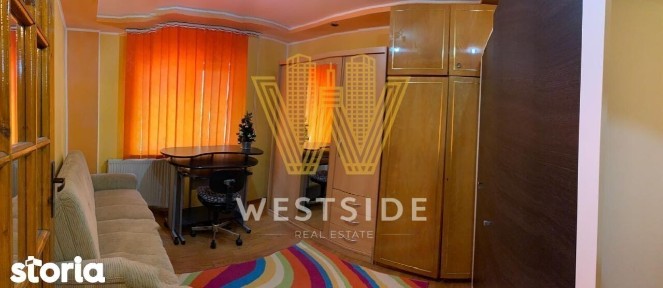Apartament de vanzare, cu 3 camere, mobilat si utilat, in zona Dambovi