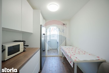 De vânzare apartament PB, 3 camere, Rogerius - RENOVAT COMPLET