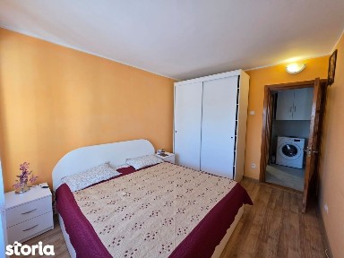 2 camere, decomandat, zona Episcopiei, str. Alexandru cel Bun, etaj 2