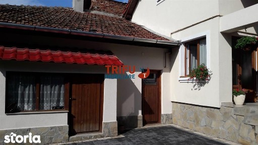 Casa 3 camere, 1200 mp teren, zona Centru