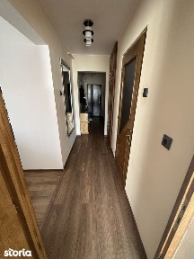 Închiriez apartament cu 2 camere cu loc de parcare, PE TERMEN LUNG
