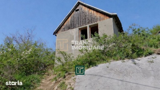 Casă de vânzare cu teren 874 mp - ideală pentru casă de vacanță, Cova