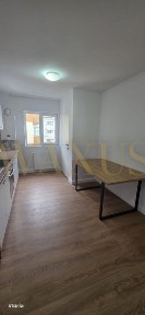 Apartament cu 2 dormitoare,Zona Sud,etaj 3