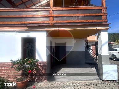 De inchiriat: spatiu comercial 110 mp, zona URBIS Baia Mare