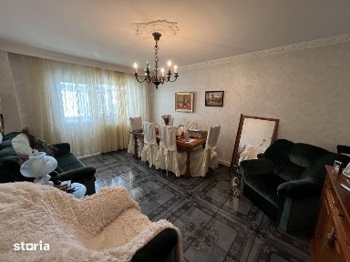 Fasleza nord, str Unirii, apartament cu 4 camere, decomandat, et 3/4!