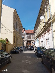 Apartament 3 camere de vanzare in zona Centrala