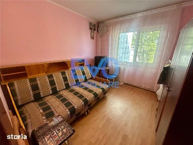 APARTAMENT 3 CAMERE DE VANZARE, ZIMBRU
