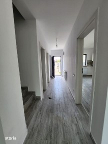 Duplex de Vanzare /Dormitor la parter -Strada Celofibrei