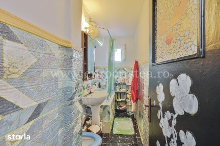 Apartament cu 2 camere de vânzare - Etaj 1, Strada Ion Creangă