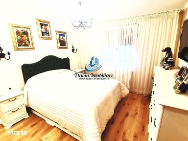 Apartament 3 camere semidecomandat, etaj 9, zona Spital
