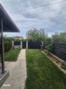Casa de vanzare,Pitesti la 2,5 km de centrul orasului Pitesti