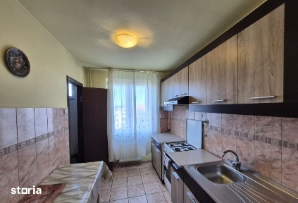 Apartament 3 camere, Ultracentral bloc Libelula, etaj intermediar