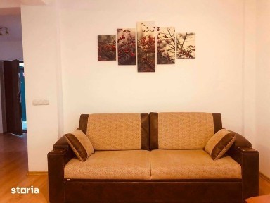 Vand apartament cu 2 camere str Dinu Lipatti