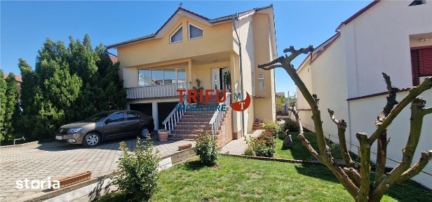 Casă individuală de vânzare - Alba Iulia, zona Schit (Cetate)