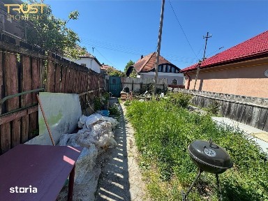 Casa de vanzare l 41 MP l Teren 240 MP l Gruia