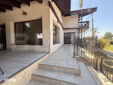 Vila deosebita langa padure in Plopu Nisipoasa.