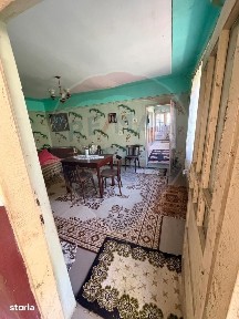 Casă / Vilă cu 5 camere de vânzare
